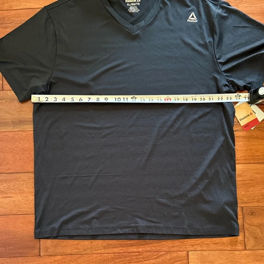 Reebok nwt 94%